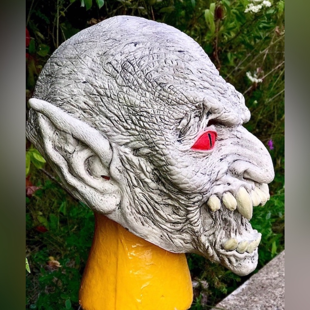 Vintage 1996 Red Eyed Nosferatu Vampire Zombie Demon Rubber Adult Size Mask